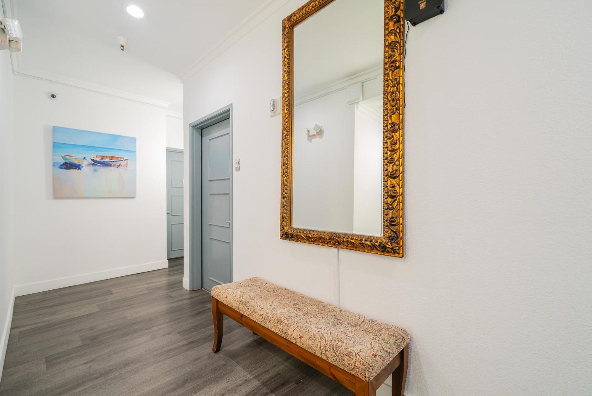 Urban Boutique Hotel- Little Italy, Downtown Сан Диего Екстериор снимка