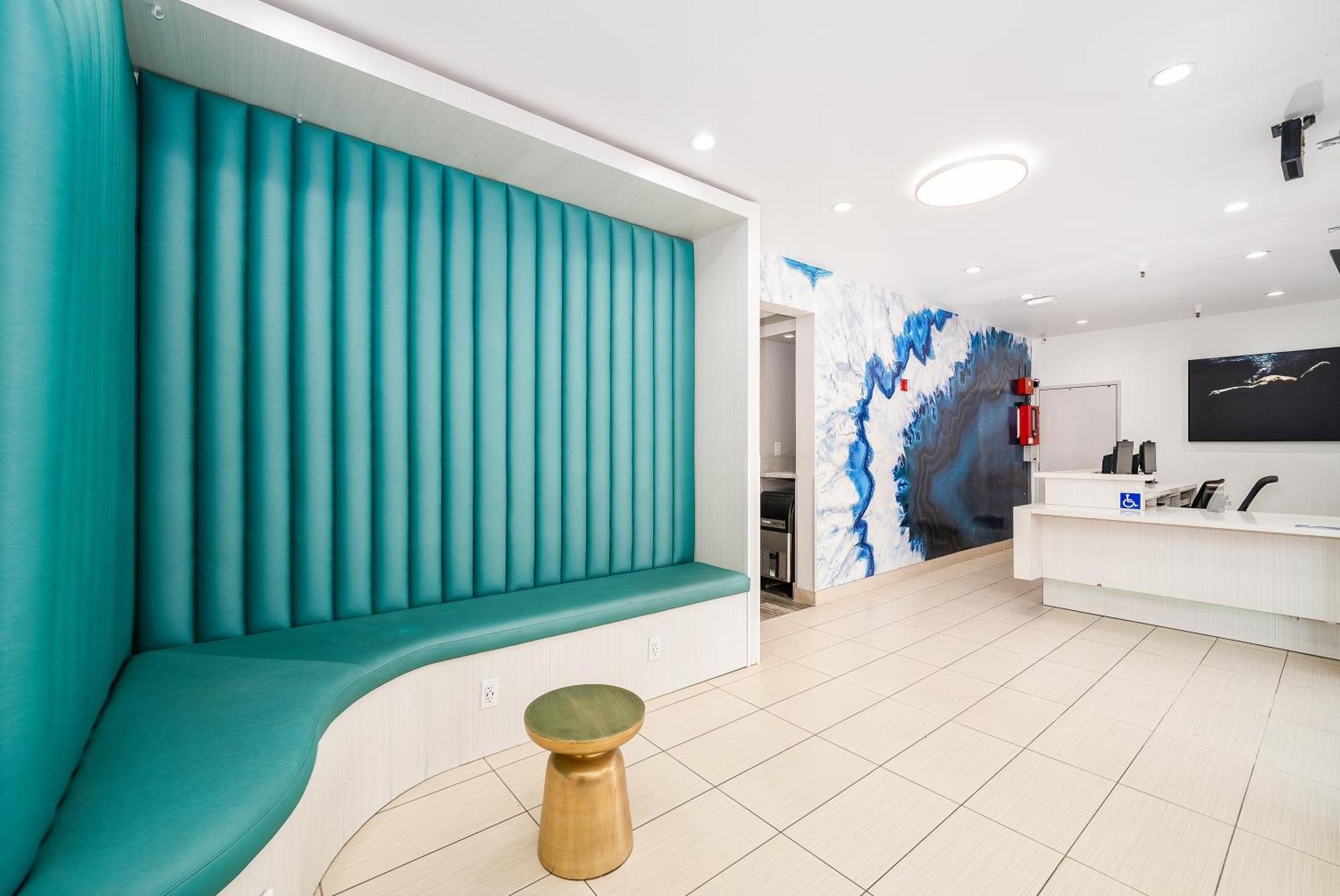 Urban Boutique Hotel- Little Italy, Downtown Сан Диего Екстериор снимка