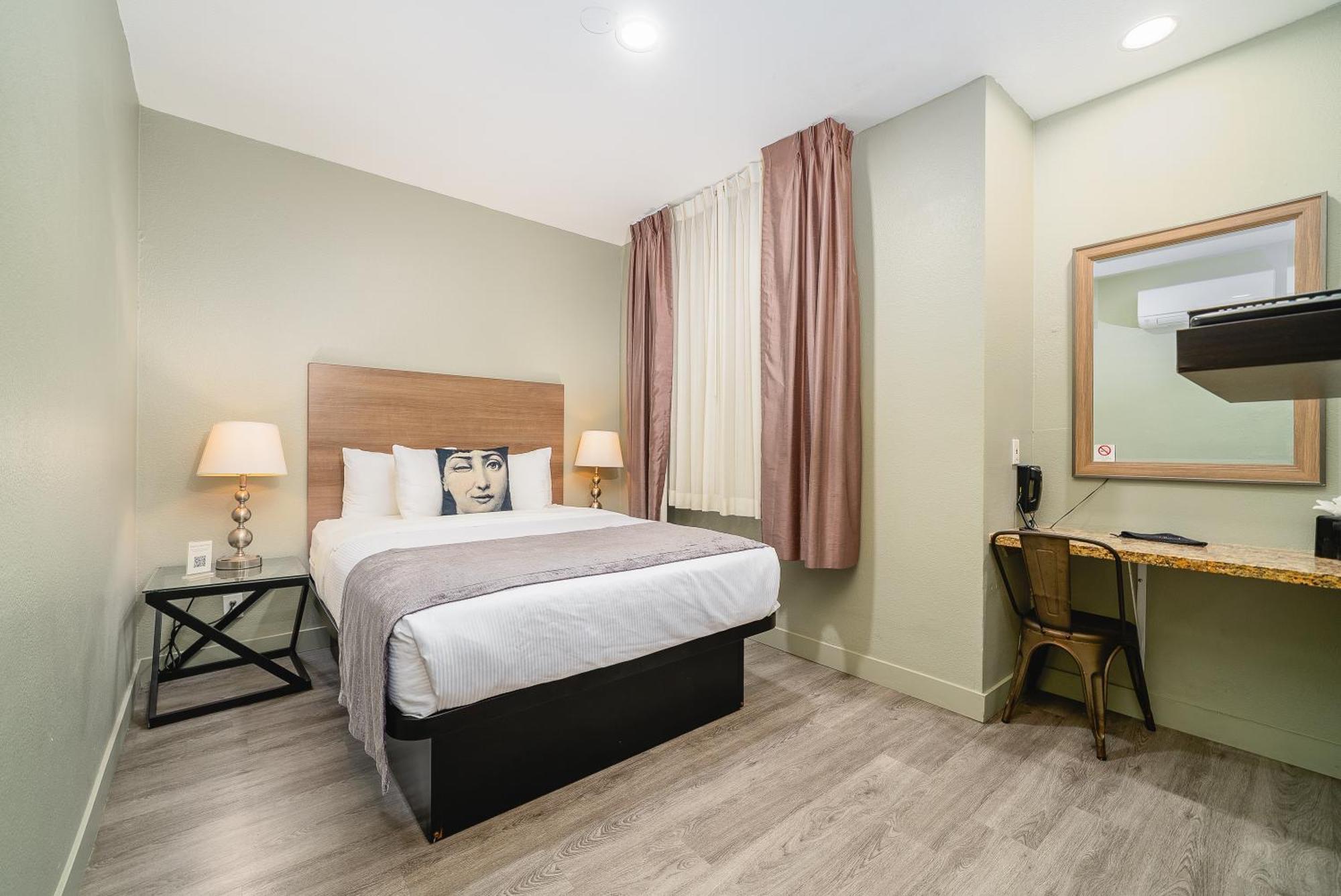 Urban Boutique Hotel- Little Italy, Downtown Сан Диего Екстериор снимка